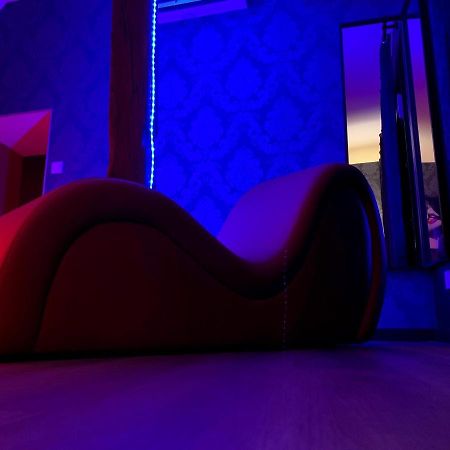 Love Room Avec Jacuzzi Prive Bonnetable Eksteriør bilde