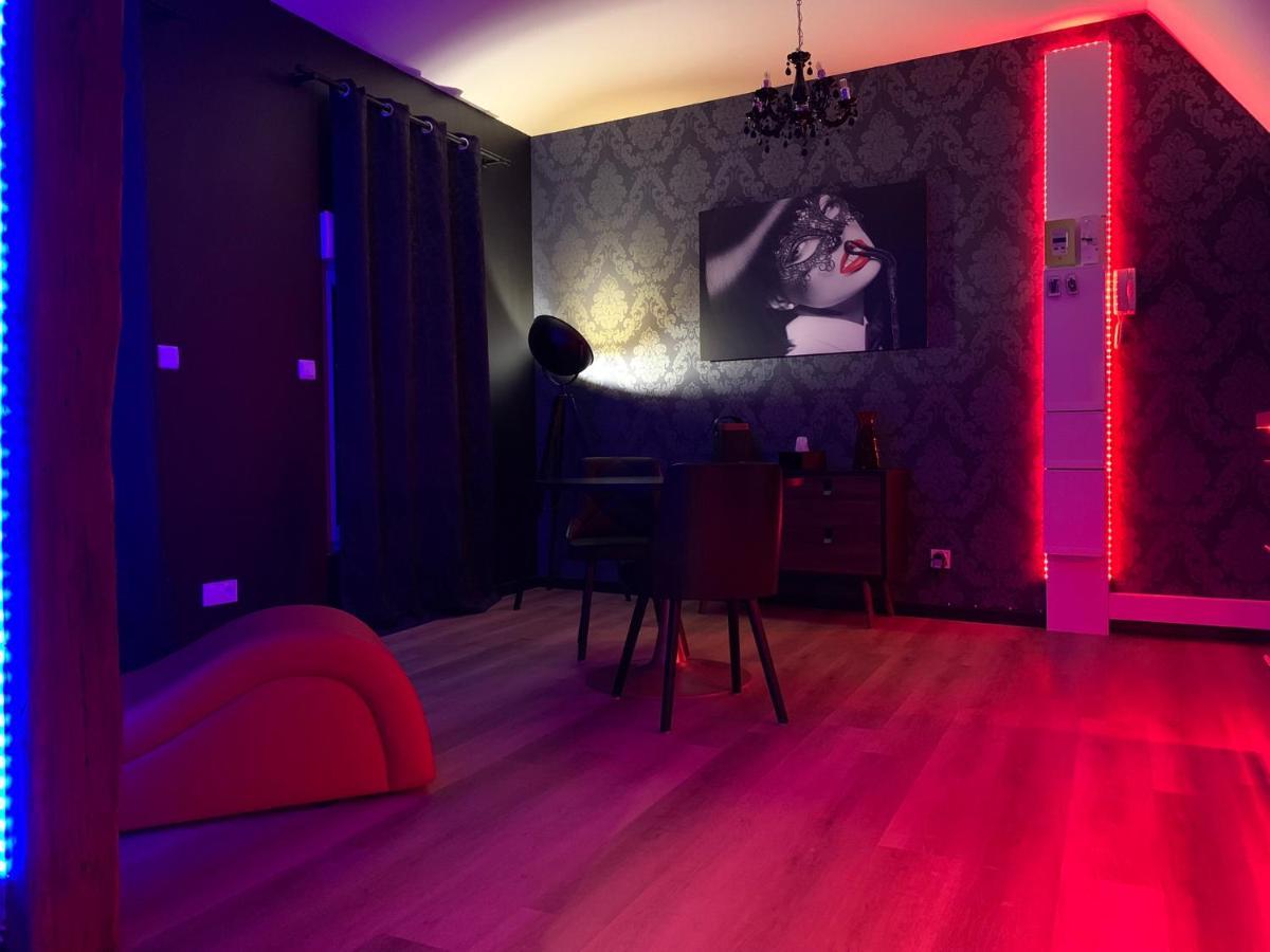 Love Room Avec Jacuzzi Prive Bonnetable Eksteriør bilde
